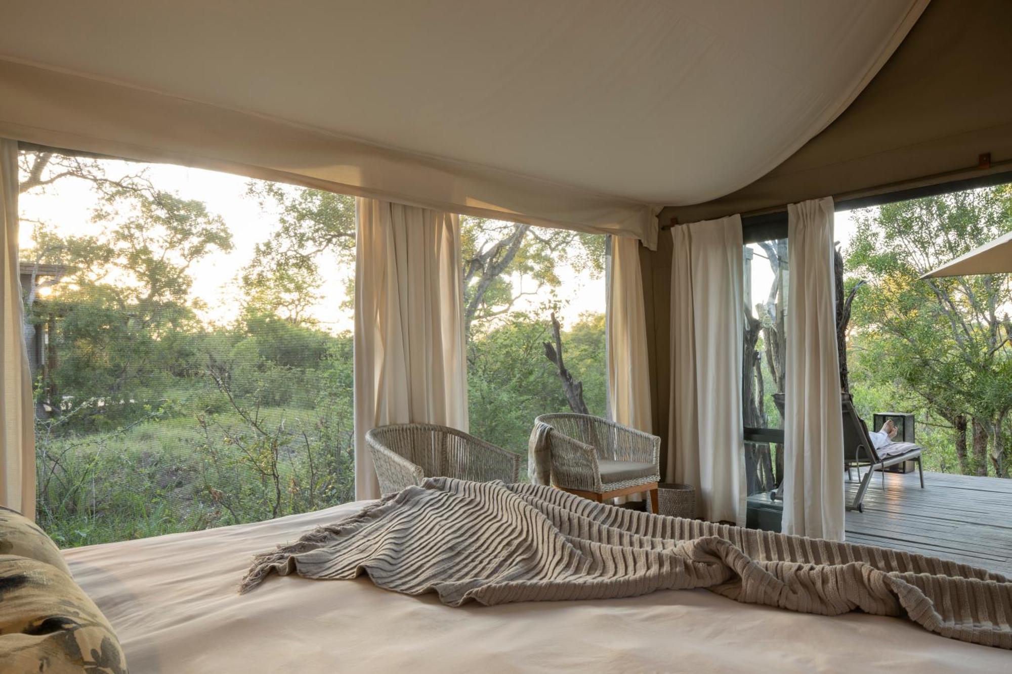 Simbavati River Lodge Rezervaţia naturală Timbavati Exterior foto